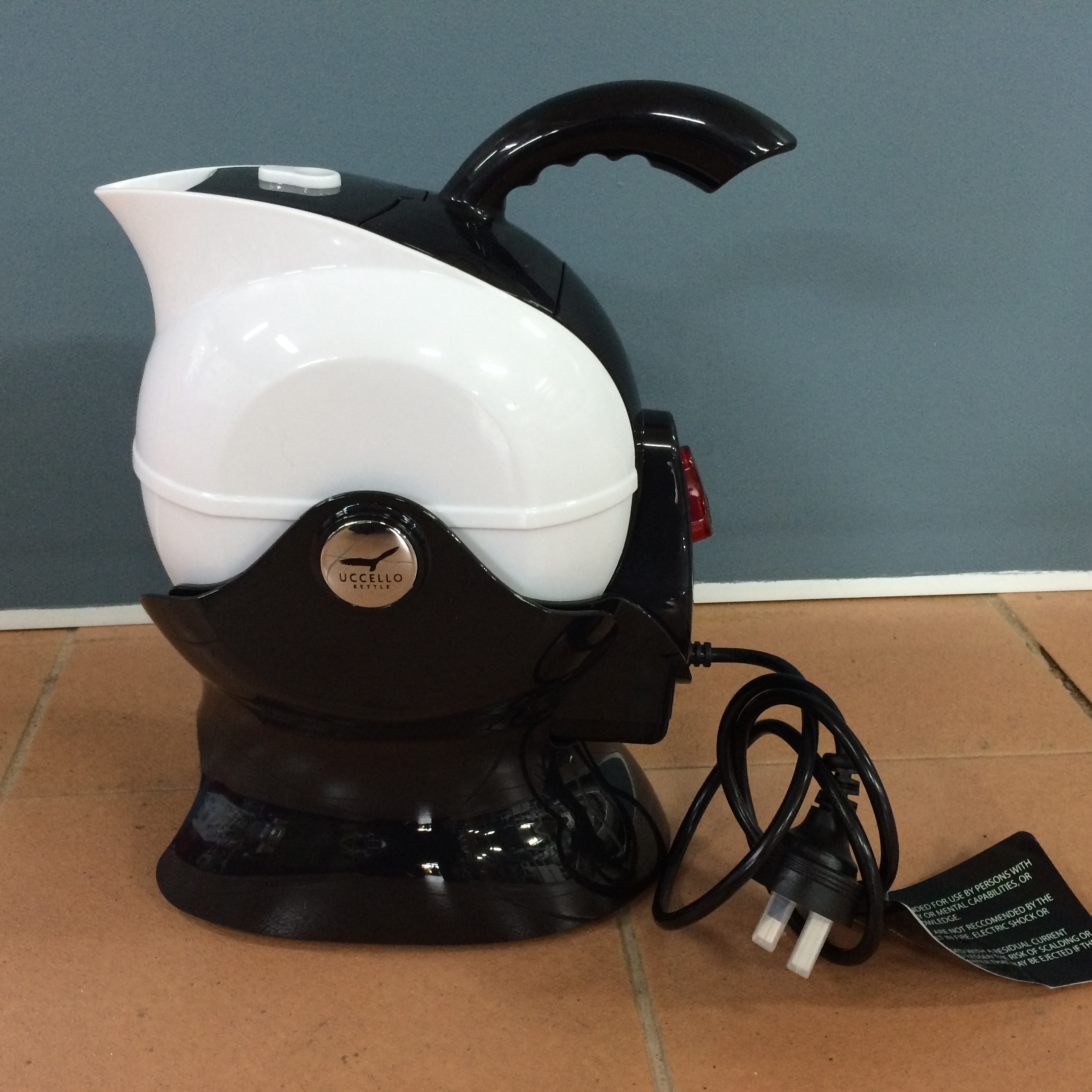 Tipping Kettle Uccello Country Health Care